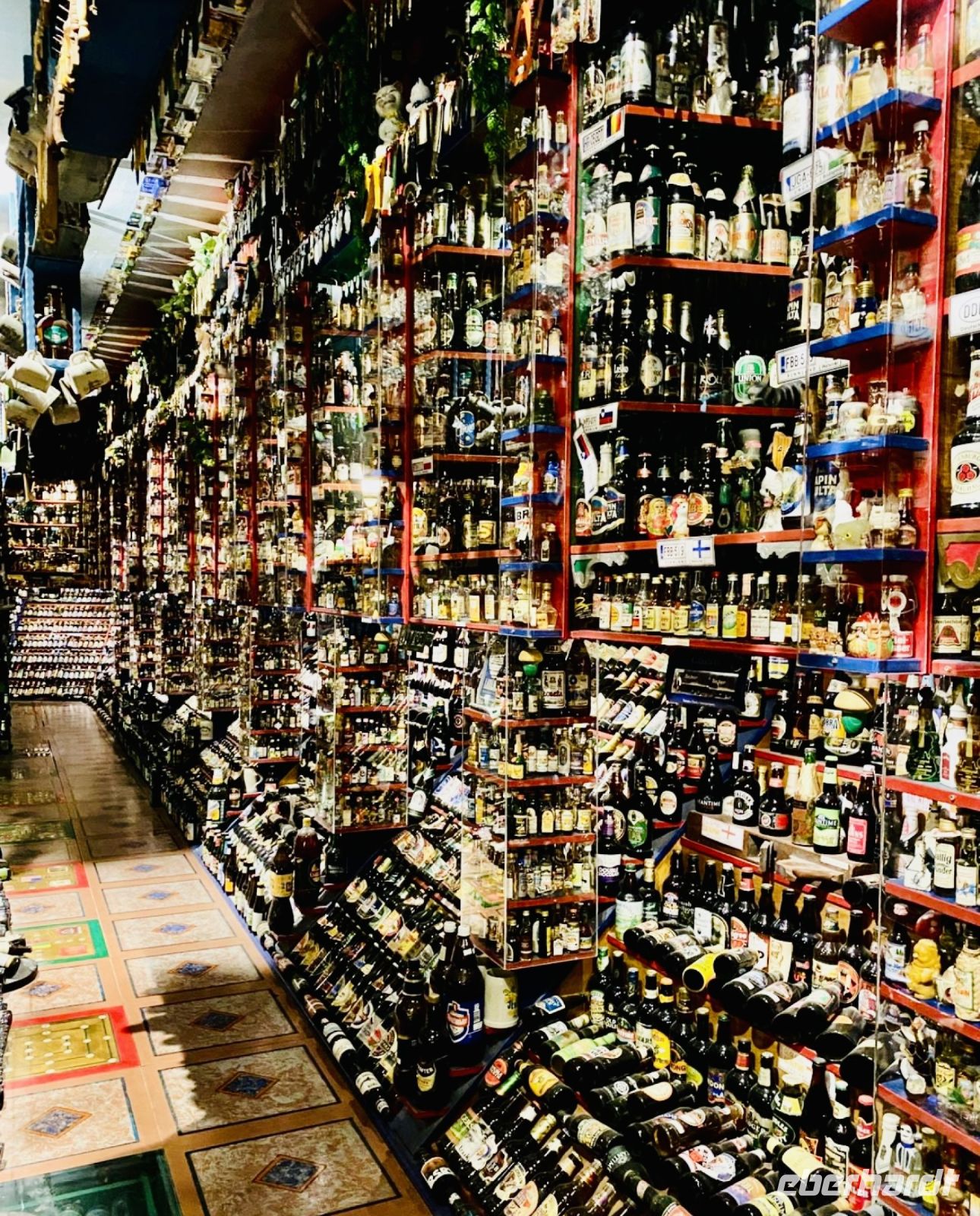 Tag 2 - Bierflaschensammlung &ndash; &copy; Christin Kuschka (Eberhardt TRAVEL)
