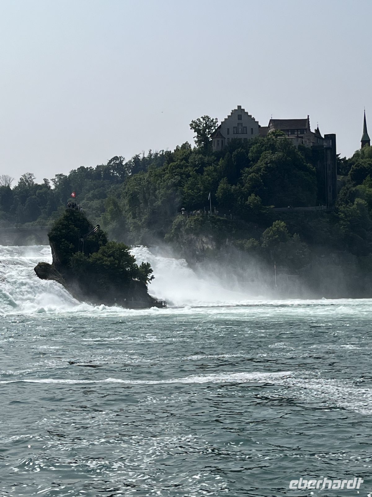 Bodenseerundreise 10.06.25   Rheinfall Schaffhausen &ndash; &copy; Renate Schuster (Eberhardt TRAVEL)