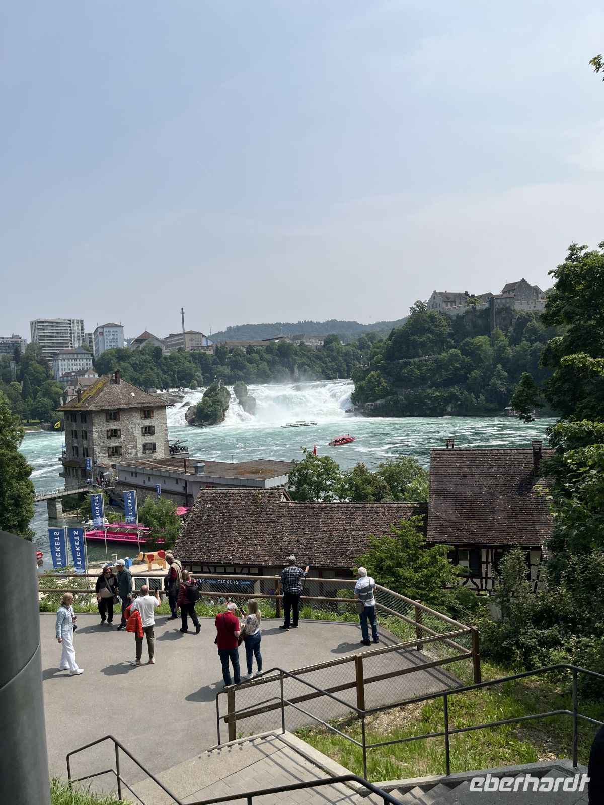 Bodenseerundreise 10.06.25   Rheinfall Schaffhausen - schade, hier könnte verweilt werden &ndash; &copy; Renate Schuster (Eberhardt TRAVEL)