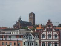 DSCN0243.JPG   über den Dächern von Stralsund &ndash; &copy; Kerstin Veit (Eberhardt TRAVEL)