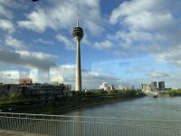 Düsseldorf - Rheinturm &ndash; &copy; Sabine Letzybyll (Eberhardt TRAVEL)