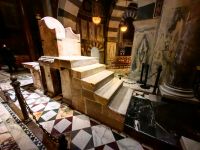 Der Thron Karls des Großen und Krönungsstuhl im Aachener Dom &ndash; &copy; Simone Willner (Eberhardt TRAVEL)