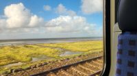 Zugfahrt nach Sylt über den Hindenburgdamm &ndash; &copy; Petra Hady (Eberhardt TRAVEL)