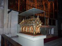 Schrein im Kölner Dom