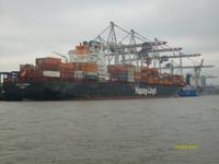 Containerschiff &ndash; &copy; Elke Reuter (Eberhardt TRAVEL)