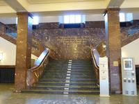 Treppenaufgang in der Uni mit Spruch von KM &ndash; &copy; Steffi Zimmermann (Eberhardt TRAVEL)