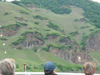 Weinhänge an Mosel &ndash; &copy; Heike Meinhold (Eberhardt TRAVEL)