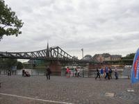 Frankfurt am Main, Eiserner Steg  &ndash; &copy; Christina Günther (Eberhardt TRAVEL)