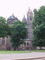 Vor dem Wormser Dom &ndash; &copy; Peter Rudolph (Eberhardt TRAVEL)