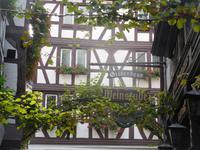 DSCN4737 - Bernkastel, Gassendurchblicke &ndash; &copy; Reinhardt Fuhrmann (Eberhardt TRAVEL)