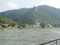 DSCN4874 - Rhein, Blick von RMS Goethe auf die Burg Maus &ndash; &copy; Reinhardt Fuhrmann (Eberhardt TRAVEL)