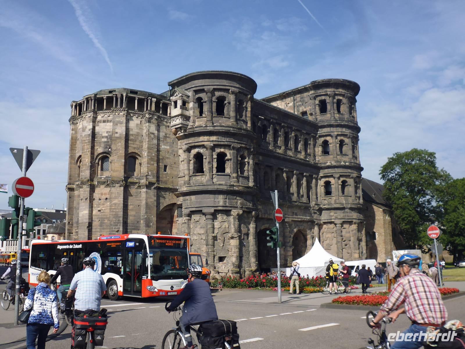 Trier_Porta_Nigra (1) &ndash; &copy; Andreas Höhn (Eberhardt TRAVEL)
