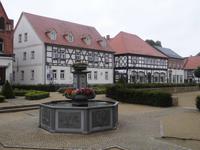 vor dem Kirchplatz &ndash; &copy; Eva-Maria Strauß-Eberhardt (Eberhardt TRAVEL)