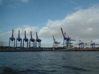 Containerhafen Buchardkai &ndash; &copy; Elke Reuter (Eberhardt TRAVEL)