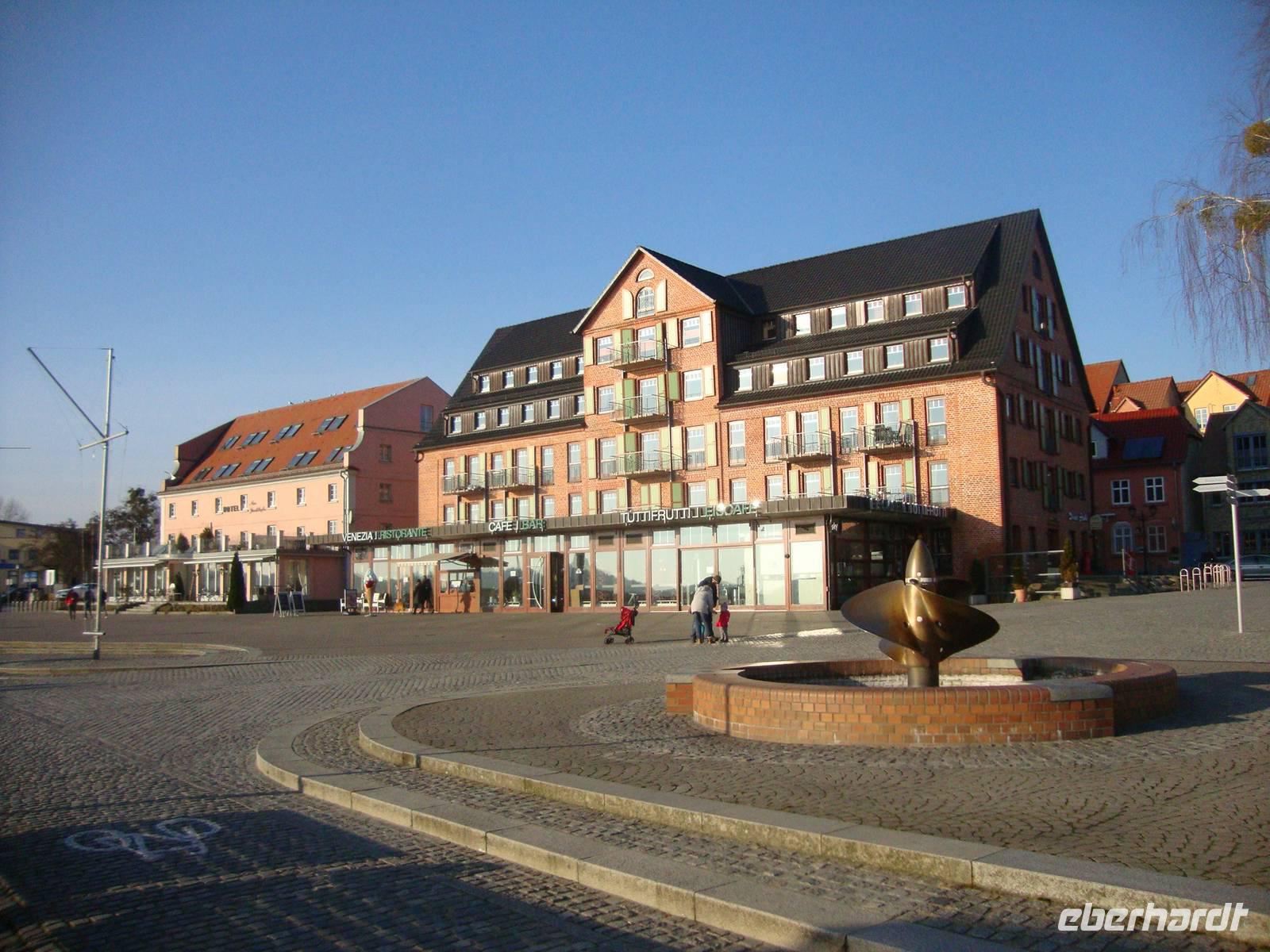 Waren &ndash; &copy; Harald Kühne (Eberhardt TRAVEL)