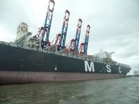 Containerbrücken &ndash; &copy; Elke Reuter (Eberhardt TRAVEL)