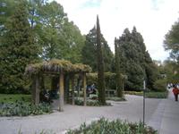 Schön gestaltete Spazierwege im Park &ndash; &copy; Karl-Heinz Meinig (Eberhardt TRAVEL)