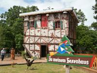 Thale am Hexentanzplatz-Treff mit der Hexe &ndash; &copy; Ingrid Langer (Eberhardt TRAVEL)