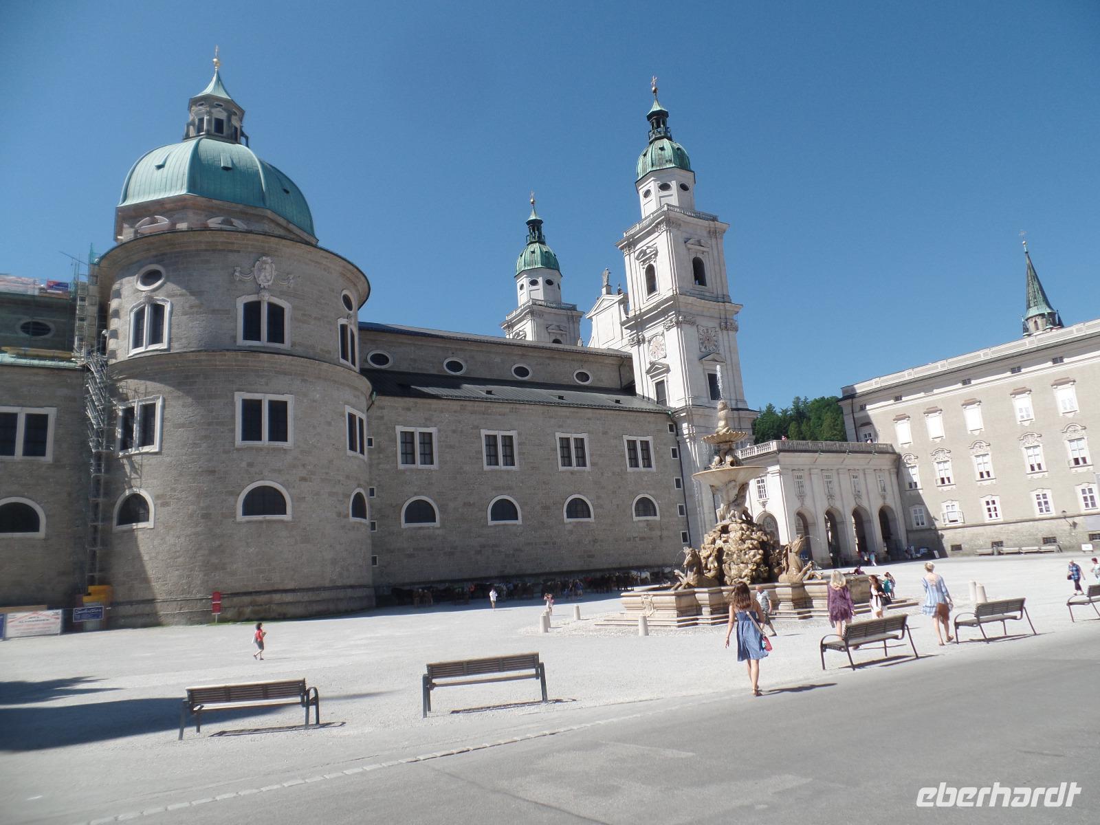 Residenzplatz Salzburg &ndash; &copy; Elke Reuter (Eberhardt TRAVEL)