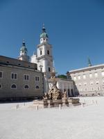 Residenzplatz Salzburg &ndash; &copy; Elke Reuter (Eberhardt TRAVEL)
