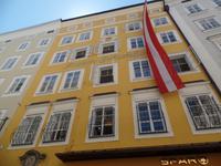 Getreidegasse 9, Geburtshaus von Mozart &ndash; &copy; Elke Reuter (Eberhardt TRAVEL)