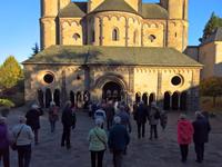 Unsere Gäste strömen erwartungsvoll hinein. &ndash; &copy; Gerd Pierschek (Eberhardt TRAVEL)