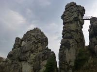 Externsteine &ndash; &copy; Kerstin Hugel (Eberhardt TRAVEL)