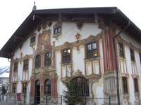 Tag 6 - 5 - Pilatushaus in Oberammergau (2) &ndash; &copy; Sabine Heitzer (Eberhardt TRAVEL)
