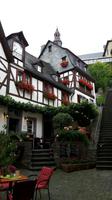 dicht am Hang stehen die Häuser in Beilstein &ndash; &copy; Horst Hallfarth (Eberhardt TRAVEL)
