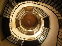 gusseiserne freitragende Wendeltreppe &ndash; &copy; Renate Lorenz (Eberhardt TRAVEL)