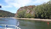 voraus der Loreleyfels &ndash; &copy; Horst Hallfarth (Eberhardt TRAVEL)