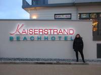 vor Hotel &ndash; &copy; Heike Meinhold (Eberhardt TRAVEL)
