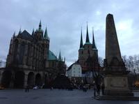 vor dem Erfurter Domhügel &ndash; &copy; Uta Schöne (Eberhardt TRAVEL)