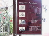 Info zur Geschichte der Burg &ndash; &copy; Irene Schneider (Eberhardt TRAVEL)