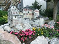 Schloss Vaduz in klein &ndash; &copy; Martina Pötschke (Eberhardt TRAVEL)