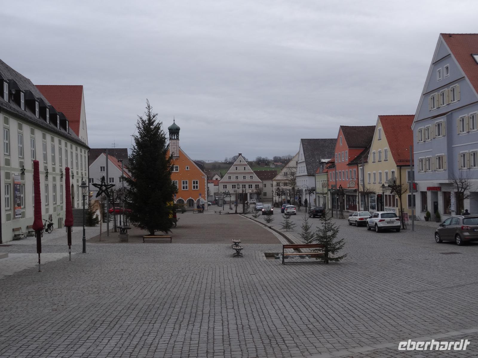 3. Ottobeuren Marktplatz &ndash; &copy; Gisela Hohlfeld (Eberhardt TRAVEL)