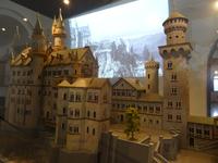 2. Neuschw. -Modell &ndash; &copy; Gisela Hohlfeld (Eberhardt TRAVEL)