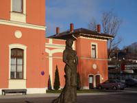 8. Elisabeth- Bahnhof- Sisi- Possenhofen &ndash; &copy; Gisela Hohlfeld (Eberhardt TRAVEL)