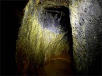 Bunte Mineralien in der Fengrotte bei Saalfeld