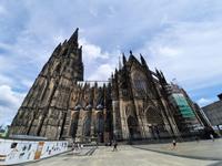 Flusskreuzfahrt A-ROSA • Der Kölner Dom während der Stadtrundfahrt in Köln &ndash; &copy; Franziska Bergmann (Eberhardt TRAVEL)
