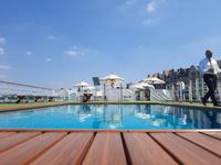 Flusskreuzfahrt mit A-ROSA FLORA • Pooldeck &ndash; &copy; Franziska Bergmann (Eberhardt TRAVEL)
