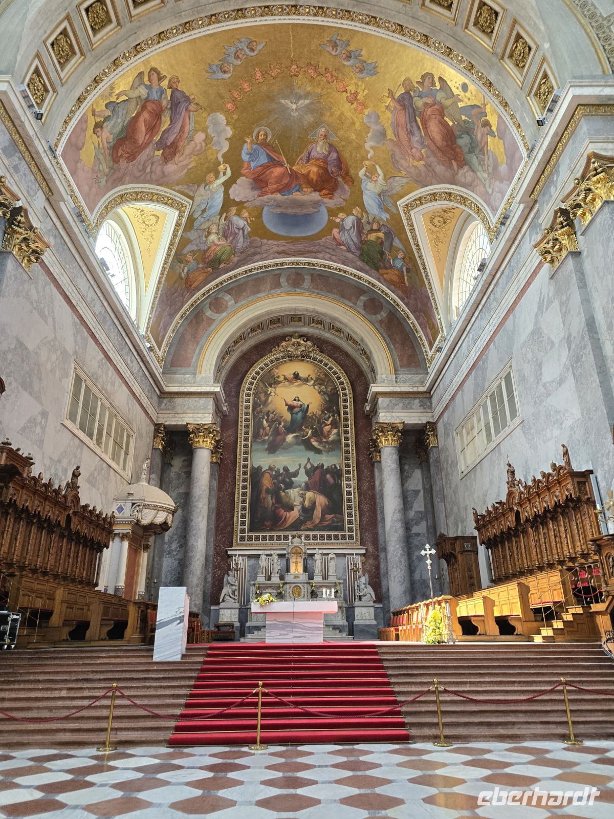 Esztergom Sankt Adalbert Kathedrale 6 &ndash; &copy; Marion Kottlos (Eberhardt TRAVEL)
