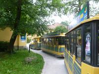Schloss Schönbrunn Bummelbahn &ndash; &copy; Simone Weißer (Eberhardt TRAVEL)