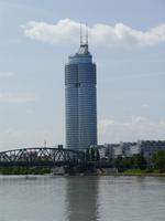 Millenium-Tower in Wien &ndash; &copy; Simone Weißer (Eberhardt TRAVEL)