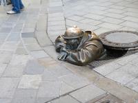 Bratislava - Kanalgucker &ndash; &copy; Annette Weise (Eberhardt TRAVEL)