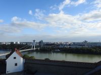 Bratislava - Brücke des Slowakischen Nationalaufstands mit Ufo-Restaurant &ndash; &copy; Sabine Letzybyll (Eberhardt TRAVEL)