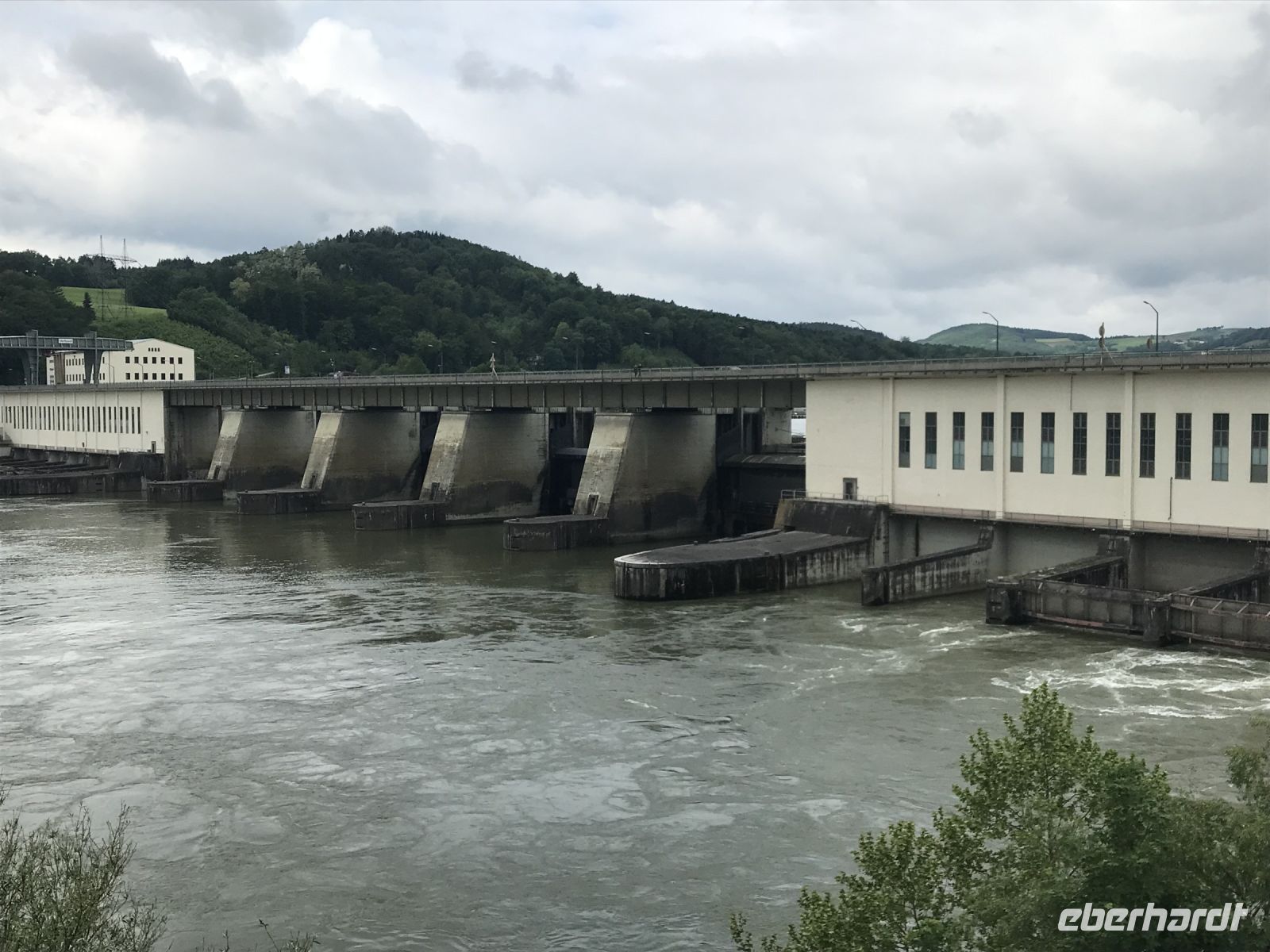 7.5.24 - letzte Schleuse vor dem Anlegen Ybbs- Persenbeug &ndash; &copy; Renate Schuster (Eberhardt TRAVEL)