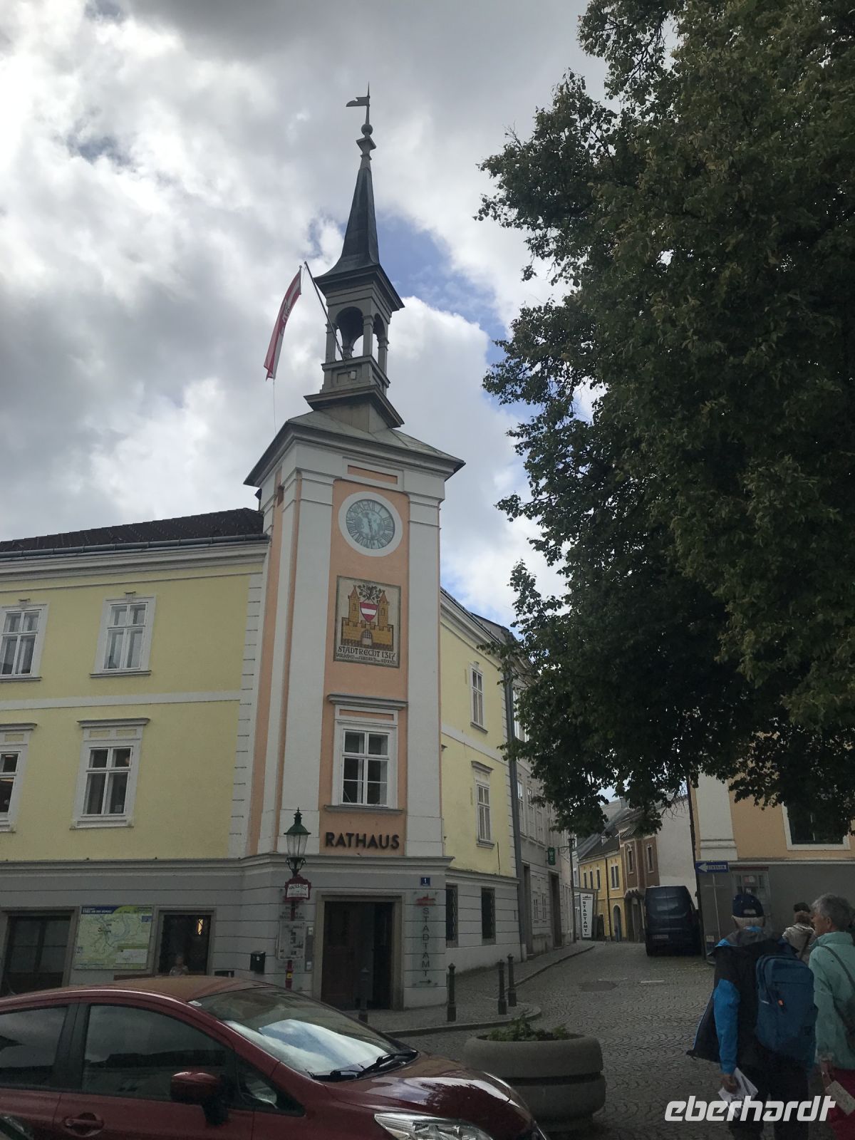 7.5.24 Ybbs - Rathaus &ndash; &copy; Renate Schuster (Eberhardt TRAVEL)