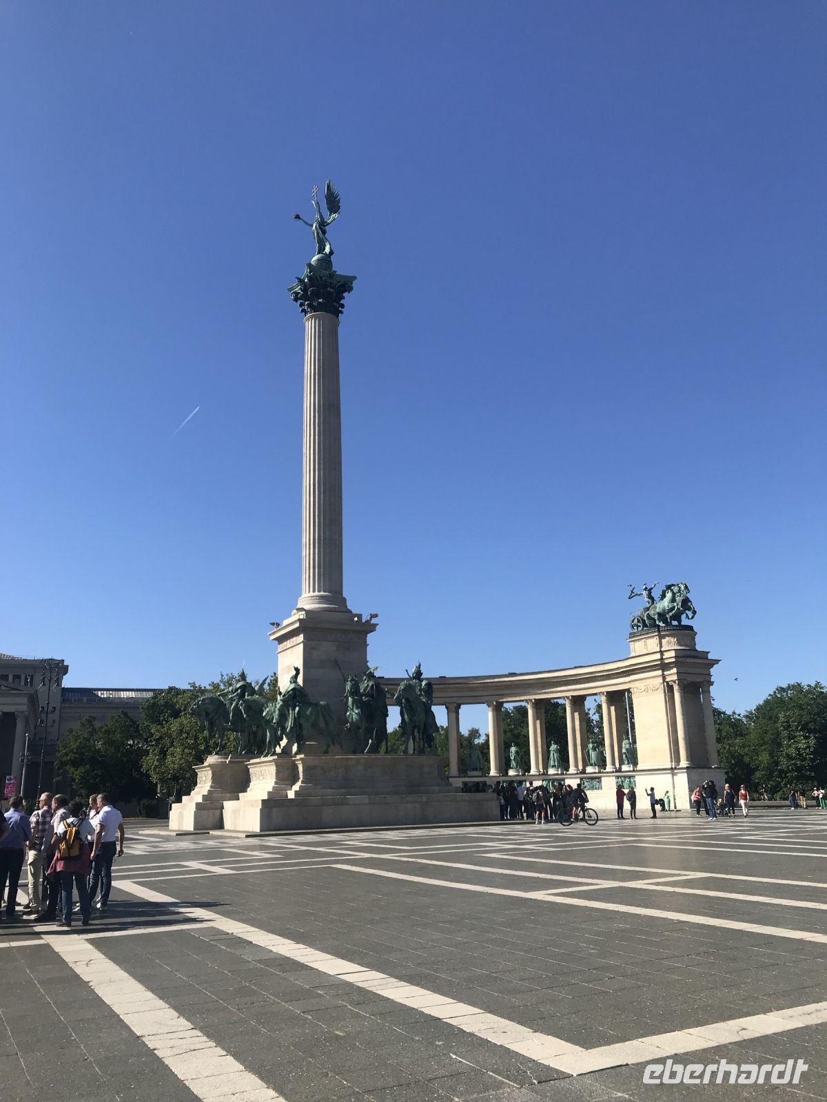 9.5.24 Budapest - Heldenplatz &ndash; &copy; Renate Schuster (Eberhardt TRAVEL)