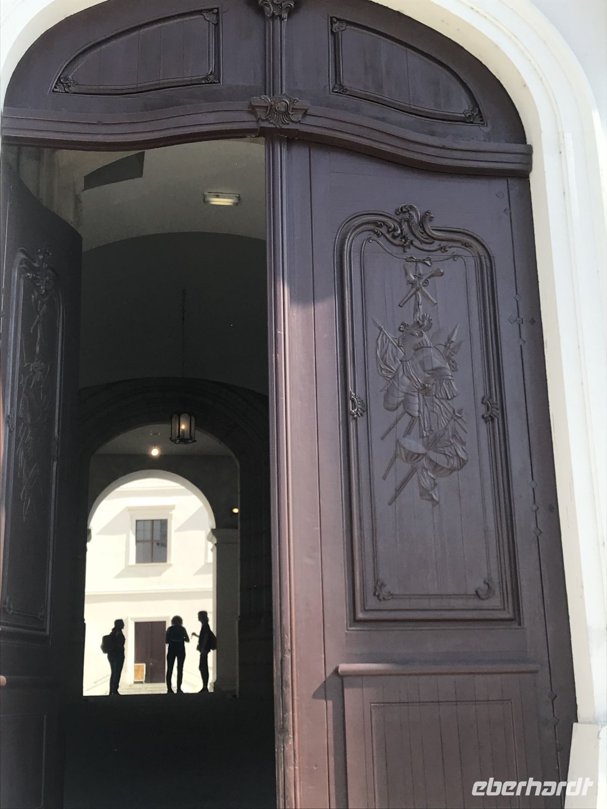 11.5.24 Bratislava - Burgtor zum Innenhof &ndash; &copy; Renate Schuster (Eberhardt TRAVEL)